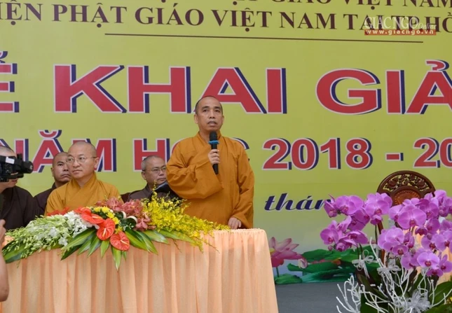 Le khai giang khoa XIII (13).jpg