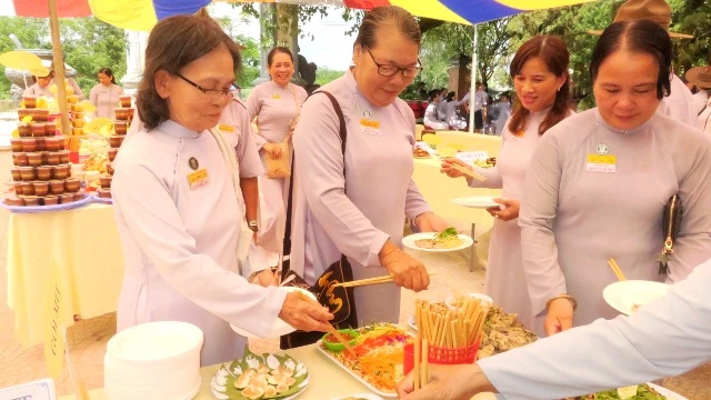 ti_c Buffet chay.JPG