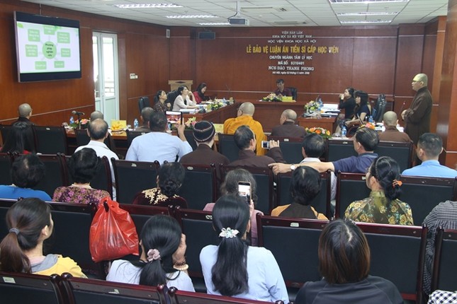 Thêm một nhà sư bảo vệ thành công luận án Tiến sĩ ảnh 1 a hn 1.jpg