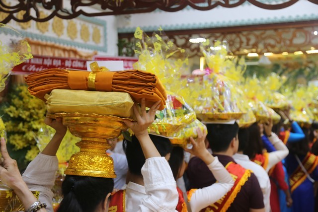Lễ dâng y Kathina tại chùa Phổ Minh (Q.Gò Vấp) ảnh 3 img_1893.jpg