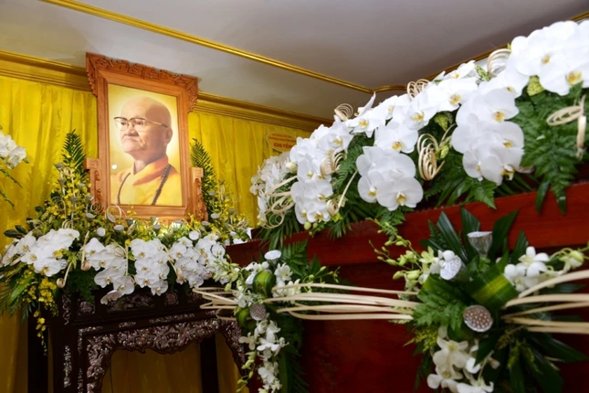 Le vieng s_ng 11-7 (2).JPG