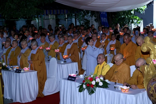 Phật giáo Q.12 cầu siêu nạn nhân tai nạn giao thông ảnh 5 PG 13.JPG