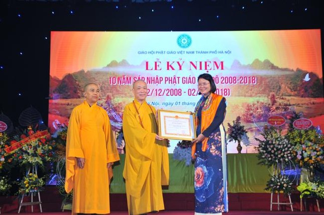 Lễ kỷ niệm 10 năm sáp nhập Phật giáo Thủ đô ảnh 7 30.jpg