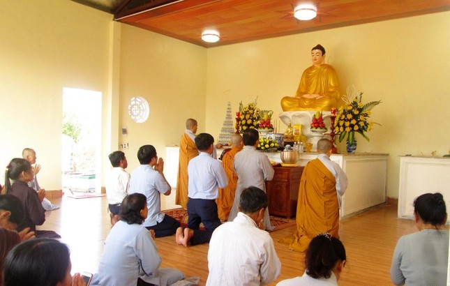 chua yen lac (3).jpg