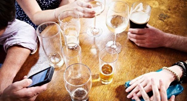 Phật tử không bia rượu có thể thành công nơi công sở? ảnh 1 noikhongbiaruou.jpg