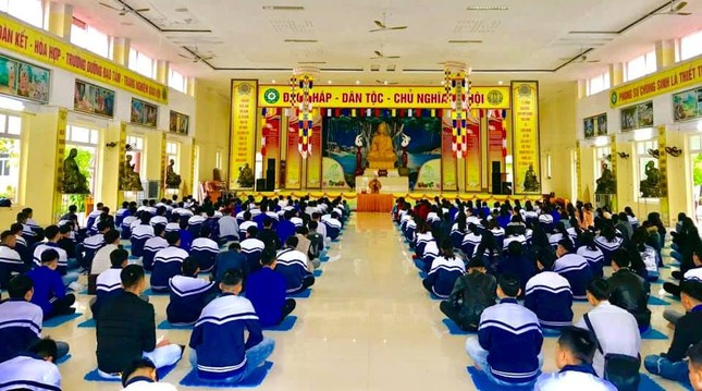huhutinh.jpg