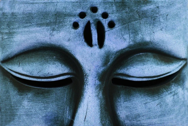 mo con mat phap (1).jpg