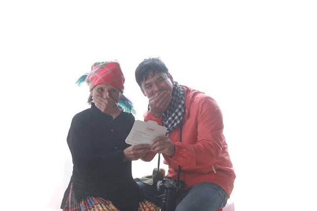 Ấm áp từ những đôi bàn tay ảnh 1 qtrung 4.jpg