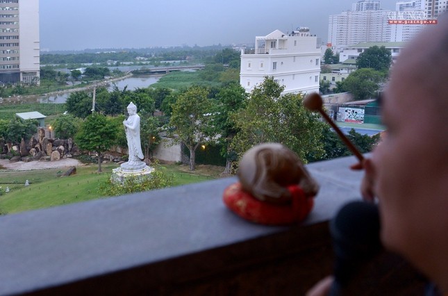 Le via Phat A Di Da - chua Hue Nghiem (29).jpg