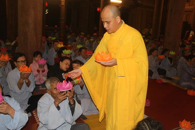 Lễ kỷ niệm ngày Phật thành đạo ở một số tự viện ảnh 1 02.jpg