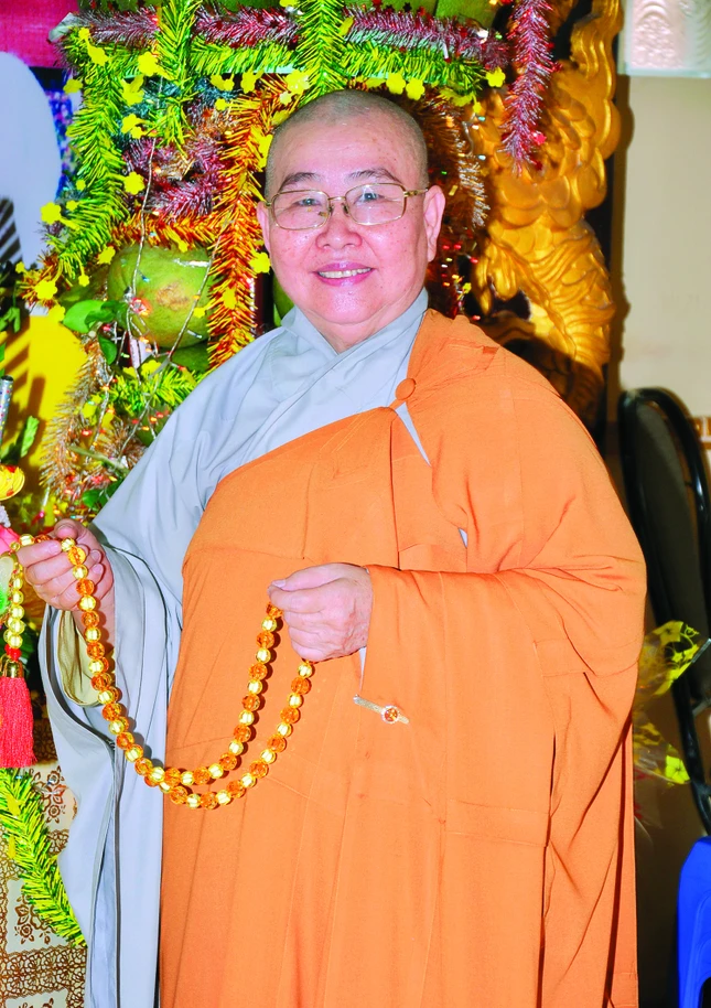 anh trang chuc Tet.JPG