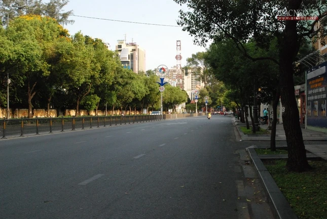 Sài Gòn tĩnh lặng ảnh 6 H8.jpg
