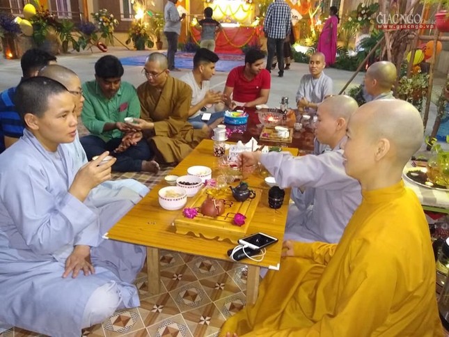 Tăng Ni sinh VN tại Ấn Độ đón Tết cổ truyền ảnh 5 IMG_2986.jpg