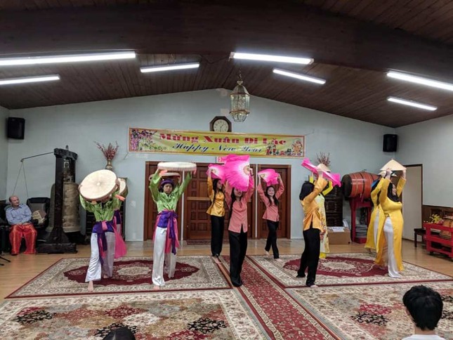 Chùa Việt khắp nơi đón Tết ảnh 22 H3.jpg