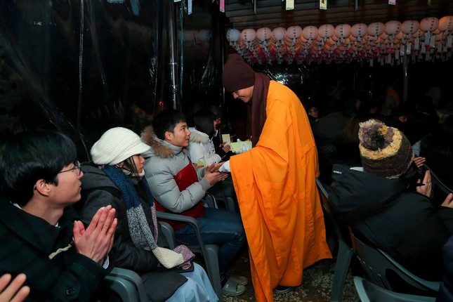 Chùa Việt khắp nơi đón Tết ảnh 3 H7.jpg