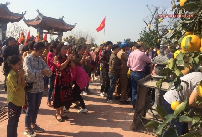 Chùa Đại Tuệ khai hội hoa đào, khai bút ảnh 7 a chuadaitue7.jpg