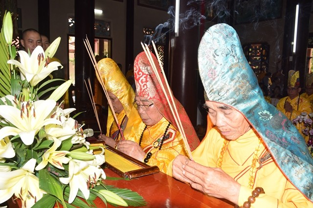 ni_m h__ng b_ch Ph_t.JPG