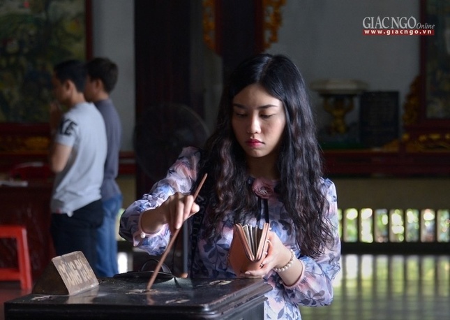 Ram thang Gieng (3).jpg