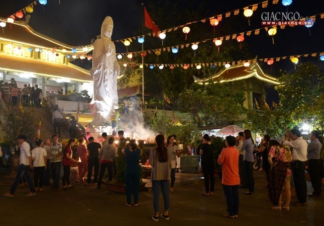 Ram thang Gieng (9).jpg