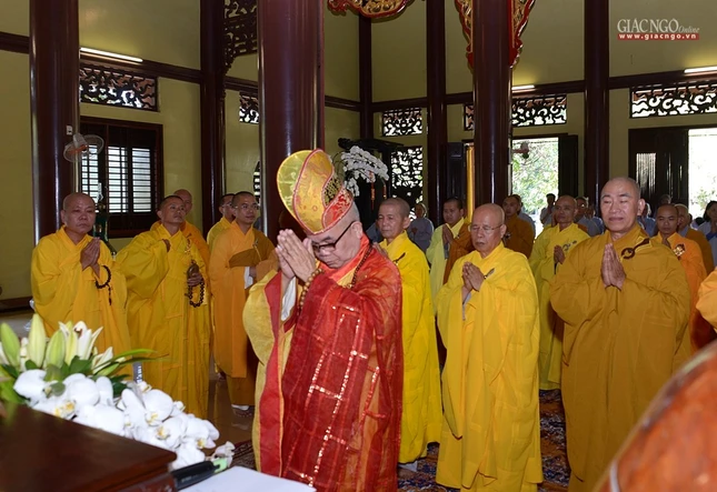 Le tuong niem HT Tinh Khiet (6).jpg