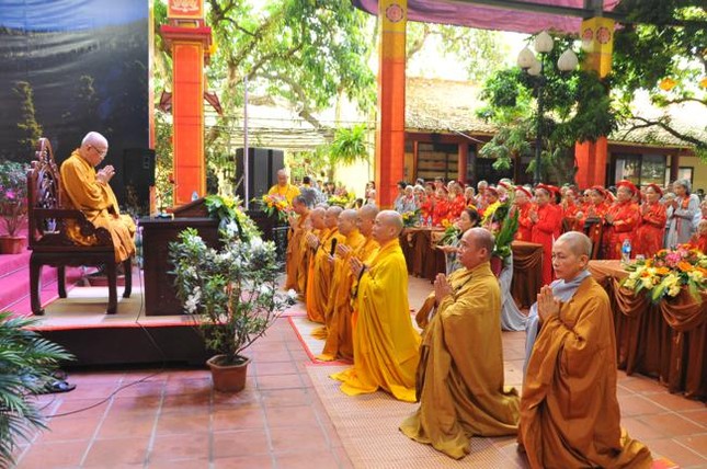 Trên 1.000 Phật tử được tổ chức mừng thọ tại chùa Bằng ảnh 4 56.jpg