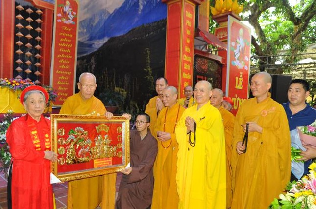 Trên 1.000 Phật tử được tổ chức mừng thọ tại chùa Bằng ảnh 3 79.jpg