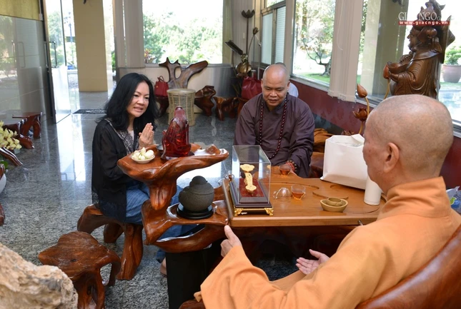 C_ng d__ng h_c vi_n (1).jpg