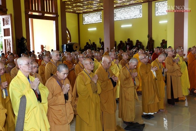 Trang nghiêm lễ khánh thành giai đoạn I tổ đình Phi Lai ảnh 13 H24.jpg