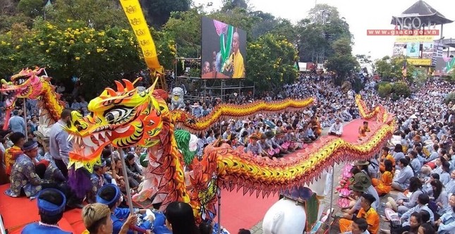 Đà Nẵng: Hàng vạn người tham dự Lễ hội Quán Thế Âm