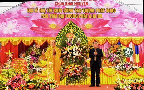 Hà Nội: Lễ gia trì tạc tượng Phật ngọc chùa Khai Nguyên ảnh 4 dsc_2592.jpg