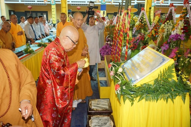 Quảng Nam: Chùa Viên Giác đặt đá khởi công đại trùng tu ảnh 3 z1324801941345_9477d60f5ad3bc04a230afe618420857.jpg