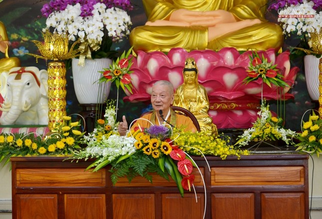 Khoa tu ngay 31-1 (5).JPG