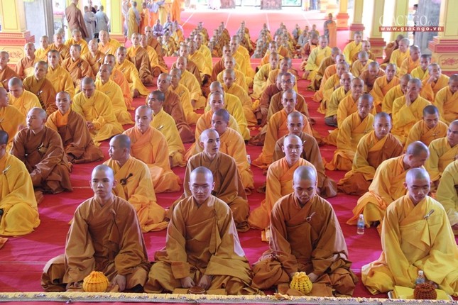 Đại giới Trí Thủ tấn đàn Tỷ-kheo, Tỷ-kheo-ni & hoàn mãn ảnh 11 11.jpg