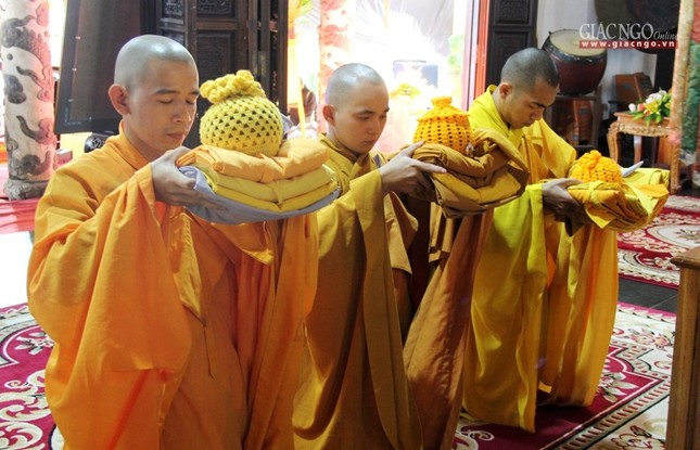 Đại giới Trí Thủ tấn đàn Tỷ-kheo, Tỷ-kheo-ni & hoàn mãn ảnh 5 7.jpg