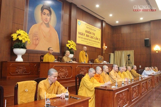 Pháp đàm về lễ Vesak trong khóa tu tại Việt Nam Quốc Tự ảnh 5 11qt.jpg