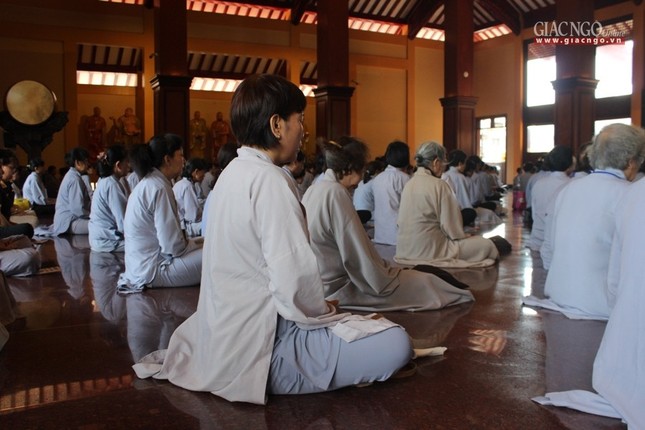 Pháp đàm về lễ Vesak trong khóa tu tại Việt Nam Quốc Tự ảnh 7 16qt.jpg