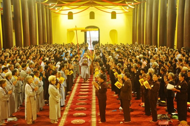 Hơn 1.500 Phật tử dự khóa tu mừng Đại lễ Vesak ảnh 1 dsc_1156_jpg.jpg