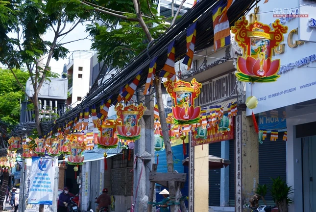 Khong khi __n Ph_t __n (1).jpg