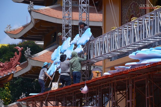 Khong khi __n Ph_t __n (12).jpg