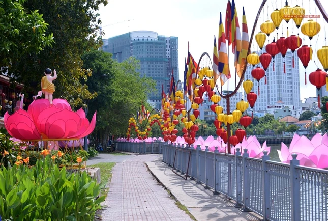 Khong khi __n Ph_t __n (6).jpg