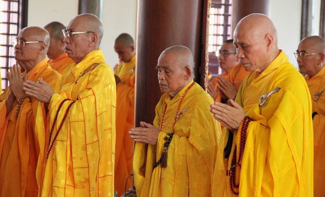 Dấu hiệu mùa Phật đản về trên đất cố đô ảnh 8 1hue2.jpg