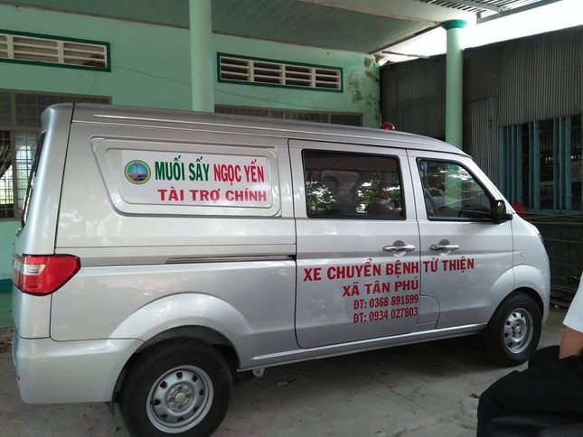 Các đơn vị khám bệnh, tặng quà người nghèo ảnh 3 Chiec xe o to chuyen vien mien phi duoc dua vao hoat dong.jpg