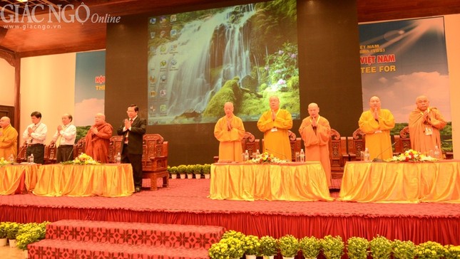 1 hoi thao 1.jpg