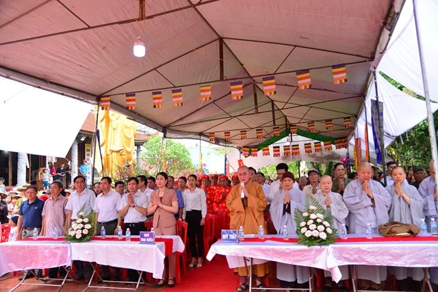 Chùa Ngọ Dương đúc đại hồng chung gần 1 tấn ảnh 1 DSC_3124-Copy.jpg