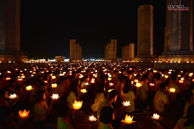 Lung linh đêm hoa đăng trong Đại lễ Vesak ở Hà Nam ảnh 21 BTN_0464.jpg