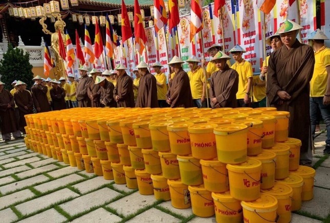Chùa Viên Giác với nhiều hoạt động mừng Phật đản ảnh 8 H 2.jpeg