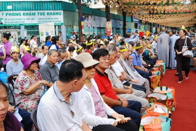 Phật giáo Q.Phú Nhuận tổ chức Đại lễ Phật đản ảnh 8 H12.jpg
