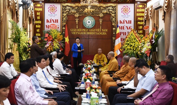 Lãnh đạo Đảng, Nhà nước thăm, chúc mừng Phật đản ảnh 1 dsc_3706.jpg