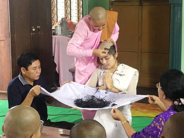 Soe Pyae Thazin  (1).jpg