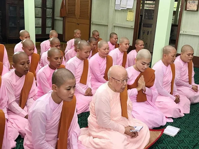 Soe Pyae Thazin  (2).jpg